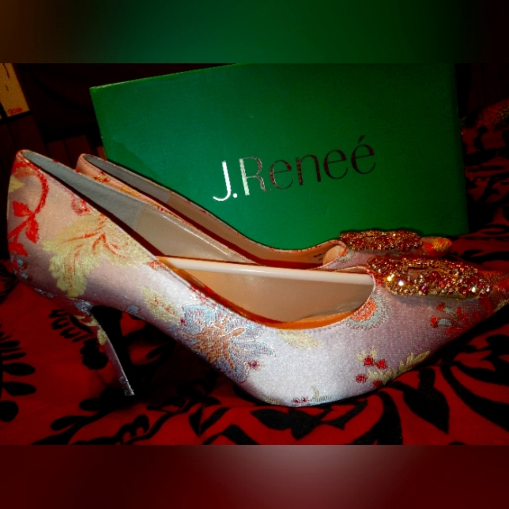 J.Reneè Size 9 Women's HighHeels